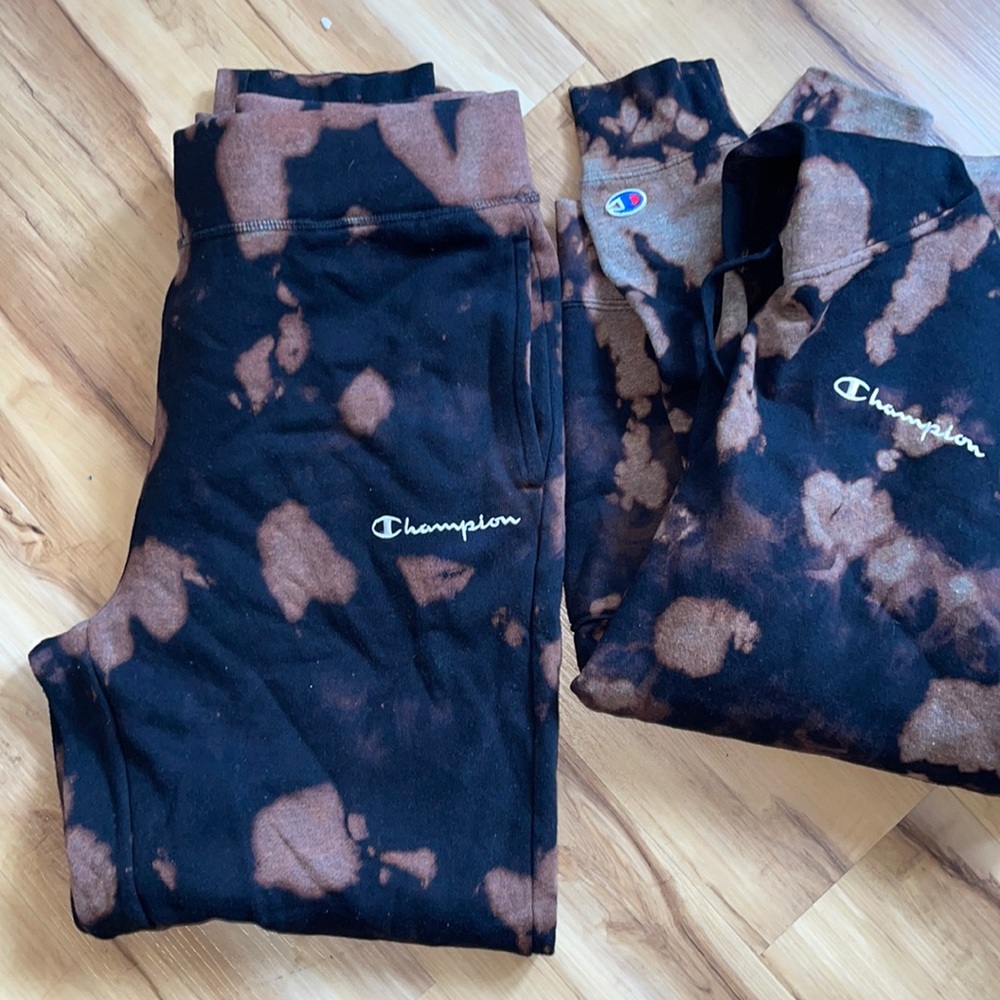 Champion tide die sweatpants set